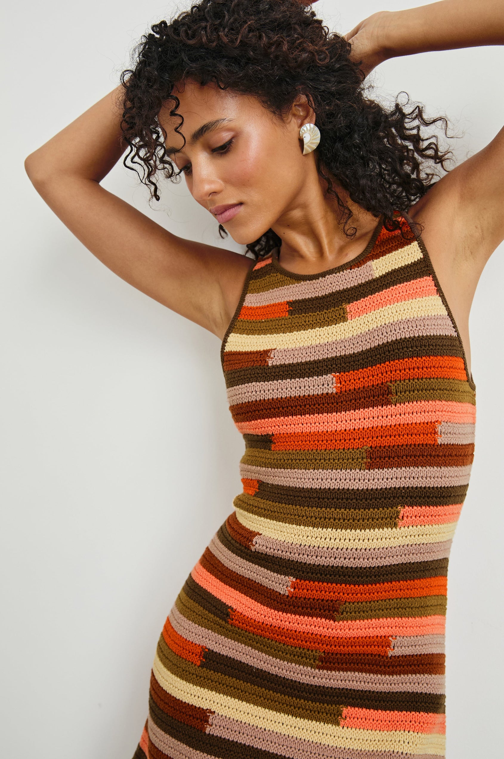 AKAYA-TROPIC-STRIPE-DETAIL