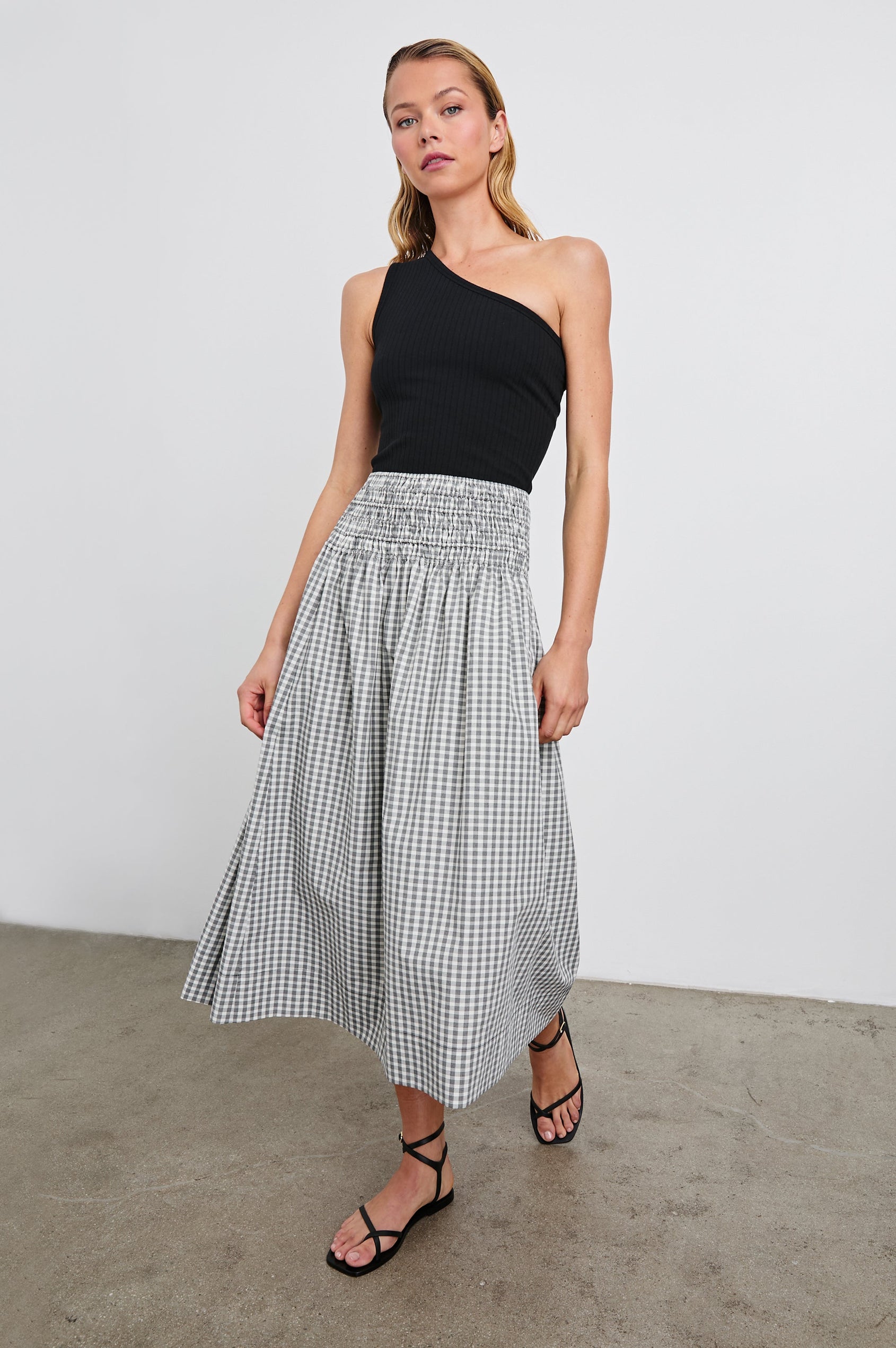 ALESSA-IVORY-JET-GINGHAM-FULL FRONT BODY IN MOTION
