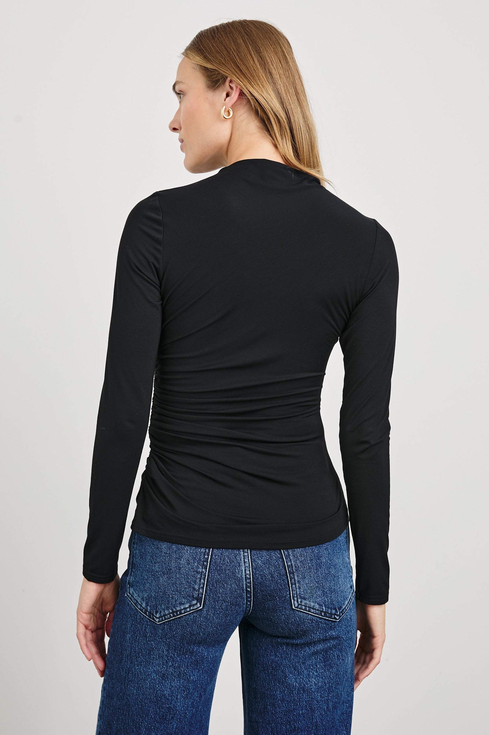 JOELLE-BLACK-ONYX-BACK