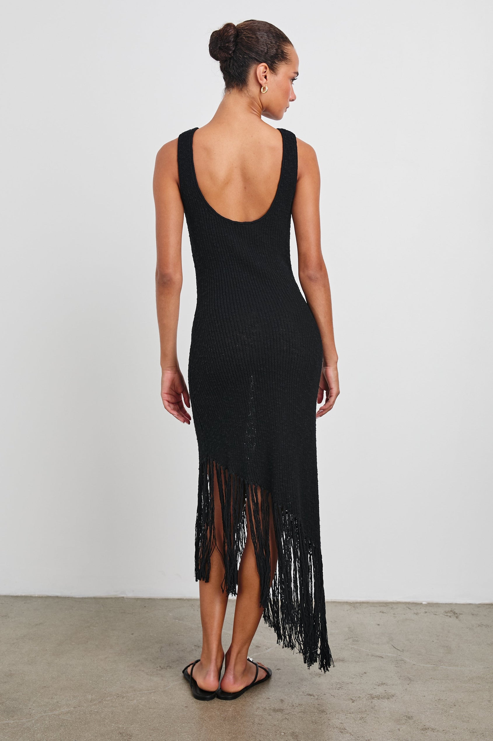 RYLEE-BLACK-BACK FULL FRONT BODY
