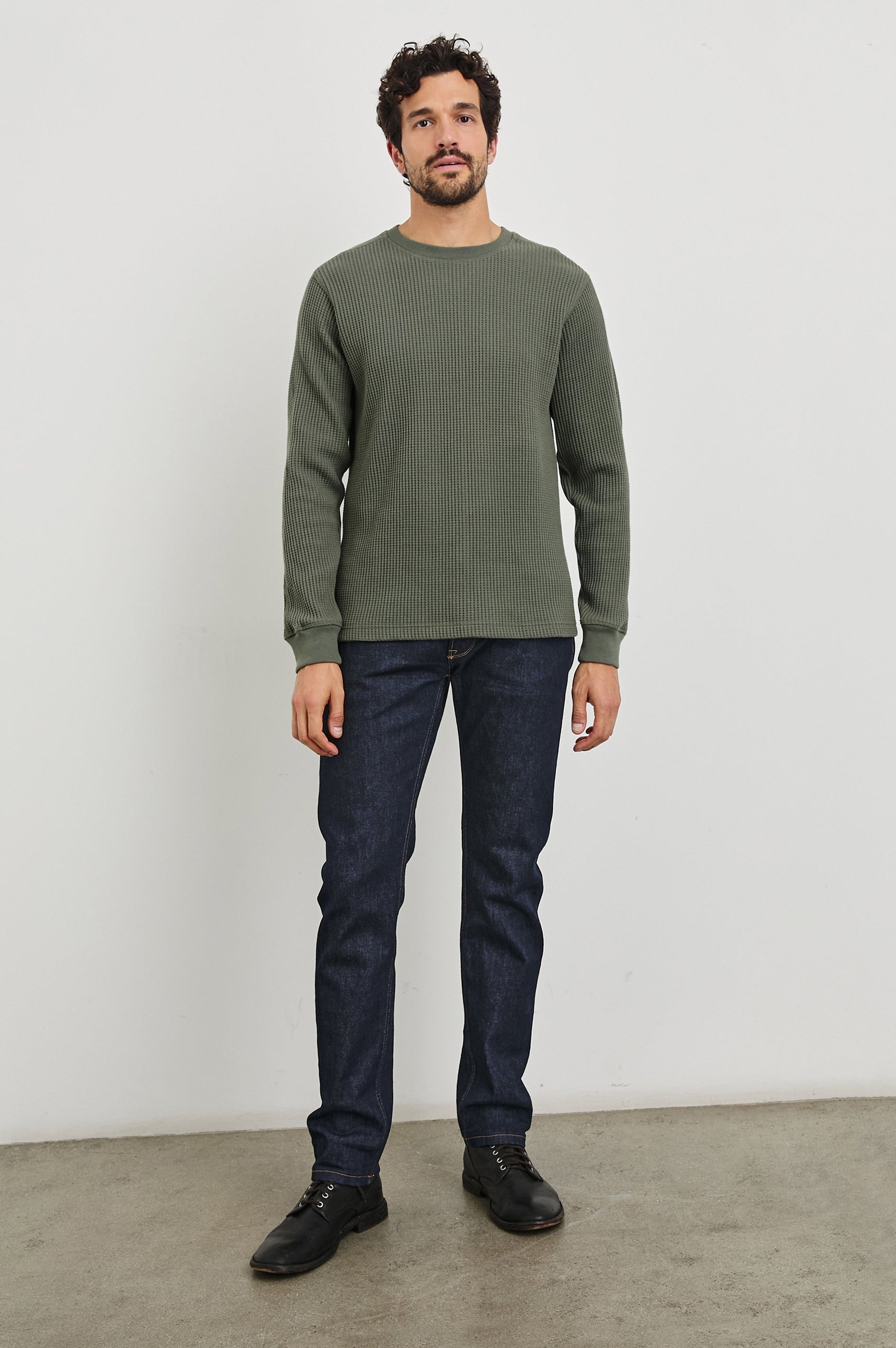 WADE-FOREST-FRONT FULL BODY