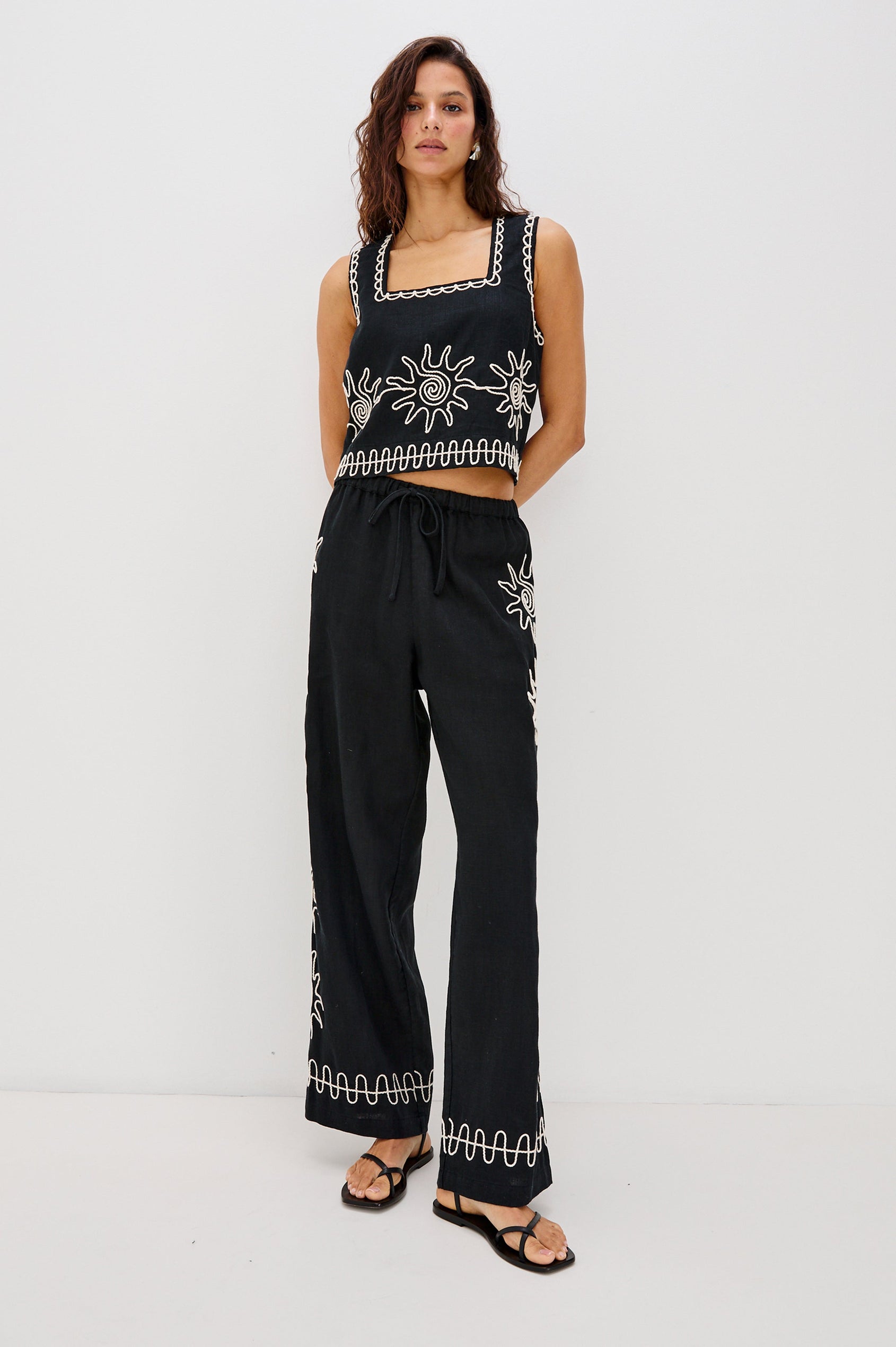 Akira Square Neck Crop Top with Wide Straps in White Contrast Sun Embroidery Colorway. Full Body Front View Shown on Model.