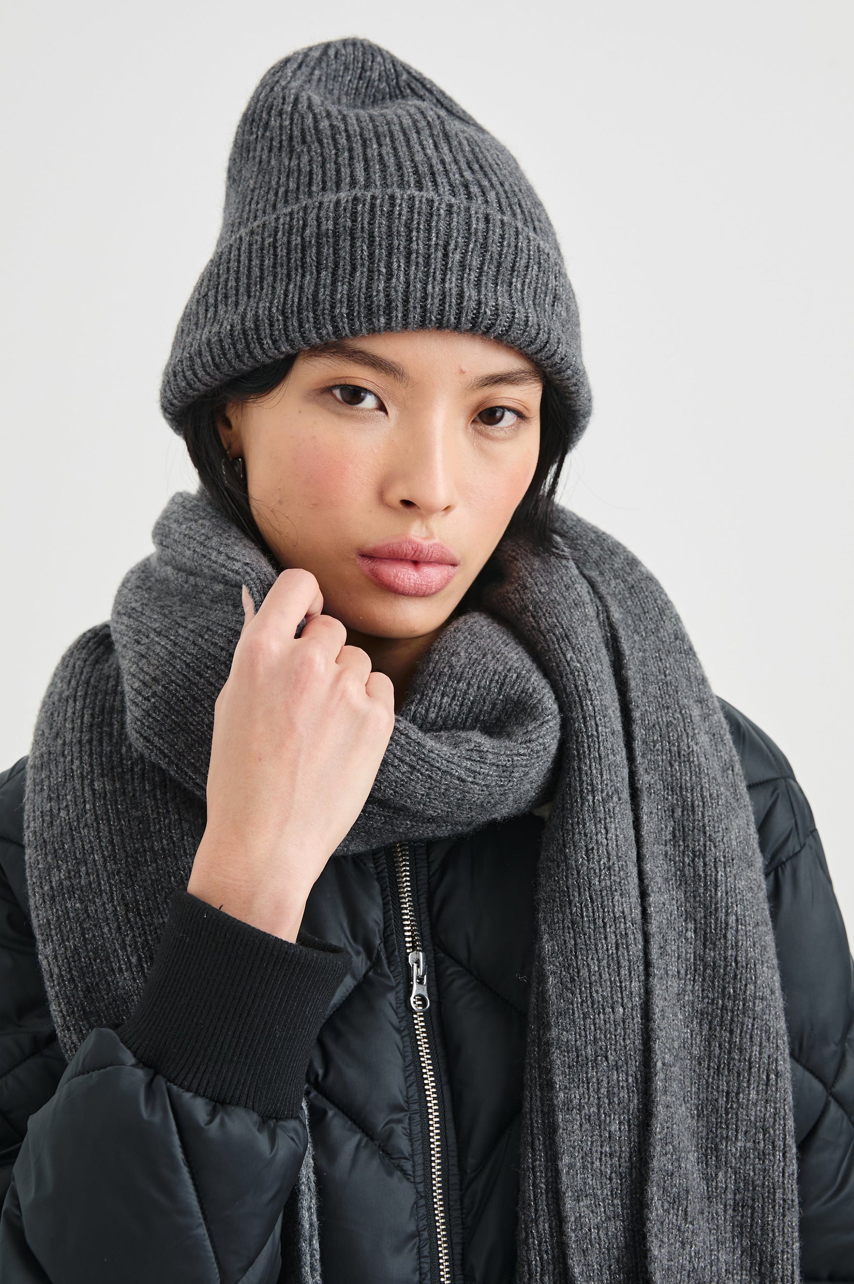 ALPS-THUNDER-DETAIL WITH BEANIE