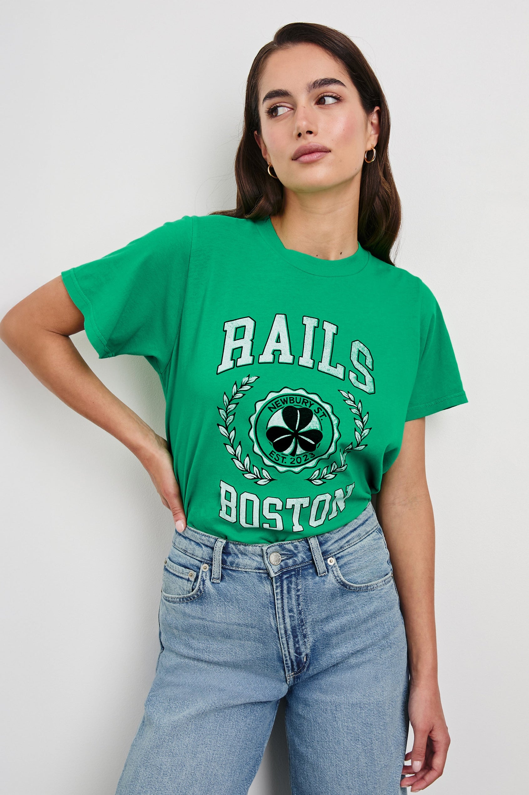 BOYFRIEND-TEE-RAILS-BOSTON-CLOVER-FRONT ANGLE