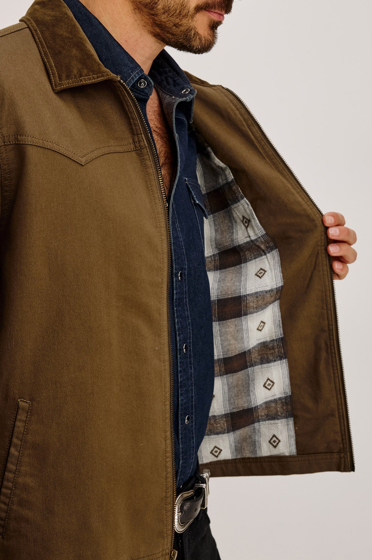 Canyon Jacket in Cotton With Slightly Cropped Utility Fit, Zip-Front Closure, Pointed Collar, Chest Patch Pocket, and Long Sleeves in Mesa Colorway