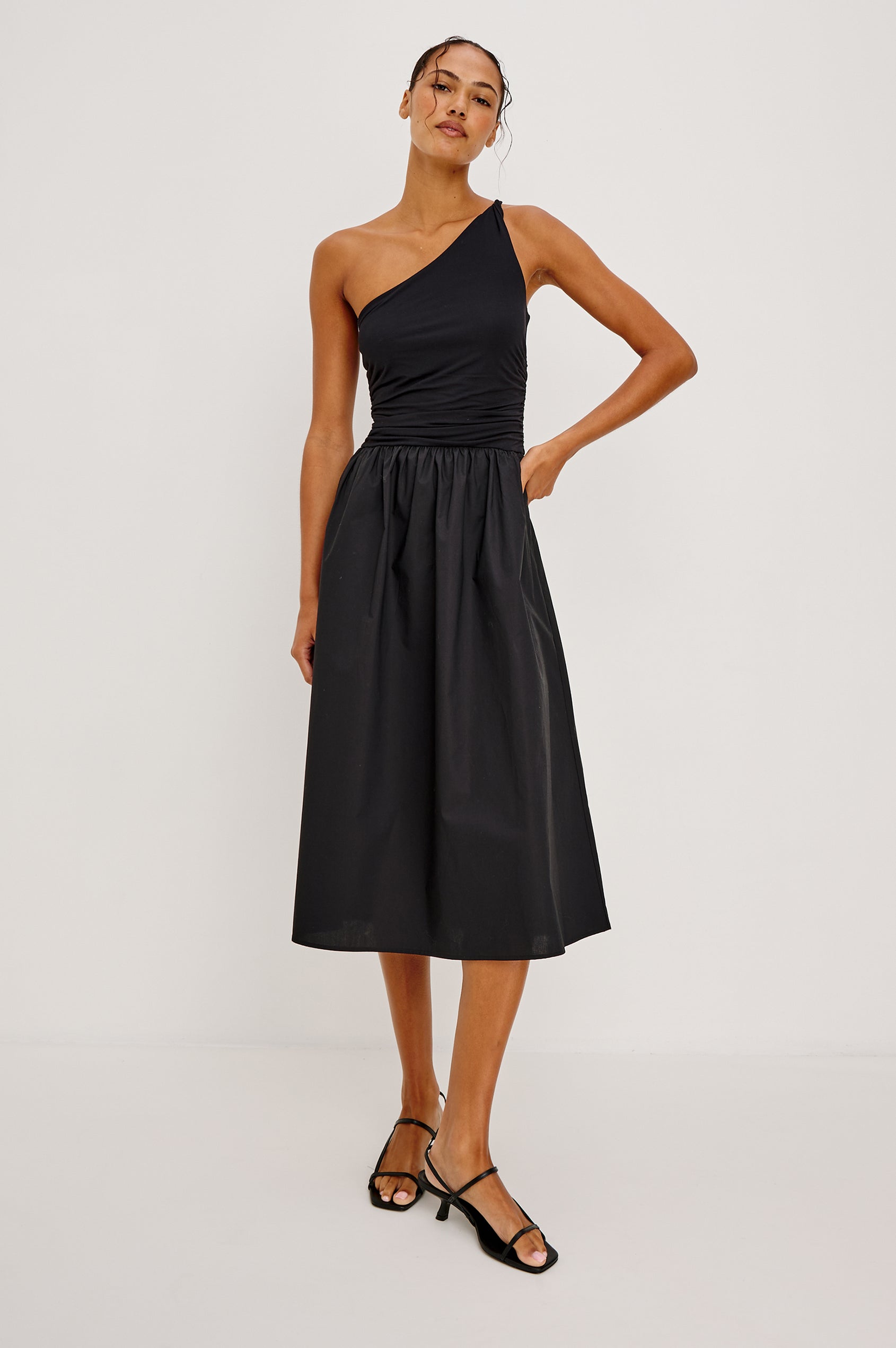 CHAYANA DRESS - BLACK