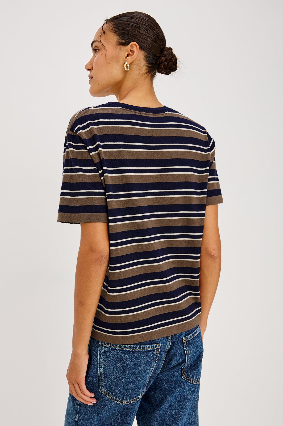 Cotton Cashmere Short Sleeve T-Shirt With Crew Neckline and Relaxed Fit in Navy Cedar Stripe Colorway - Upper Body Back View Featured on Model
