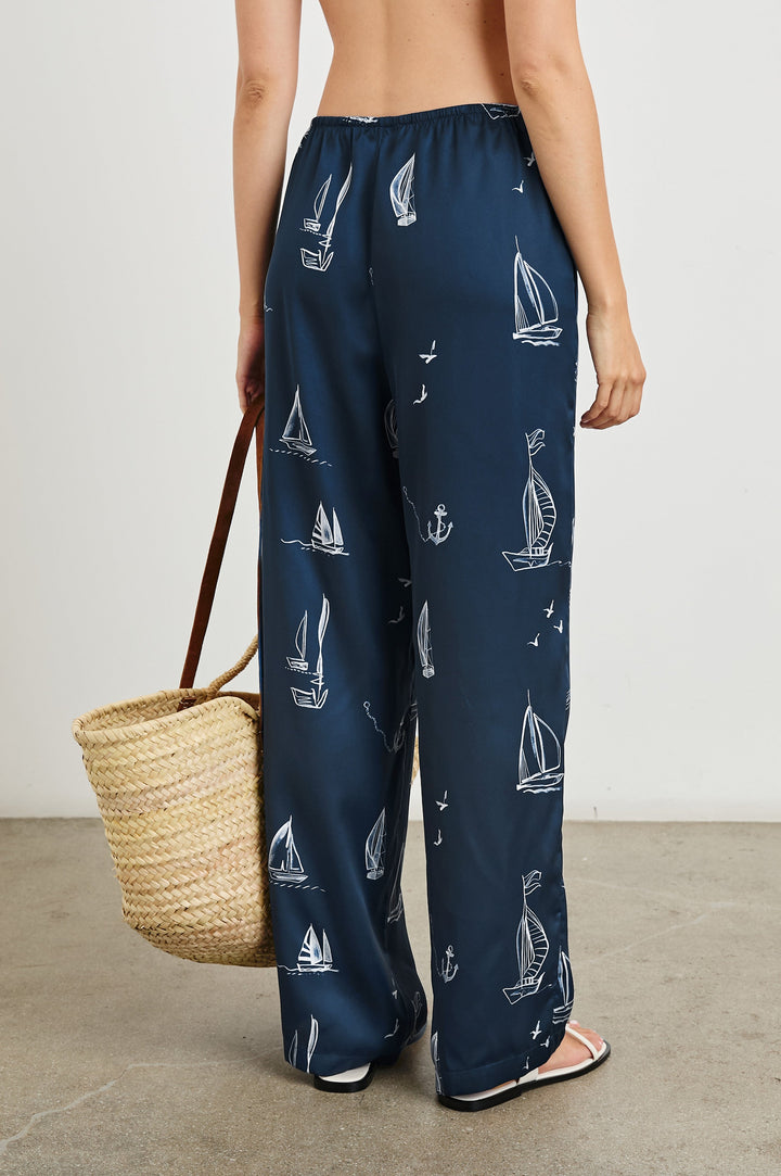 DAMANI-SAILBOATS-BACK