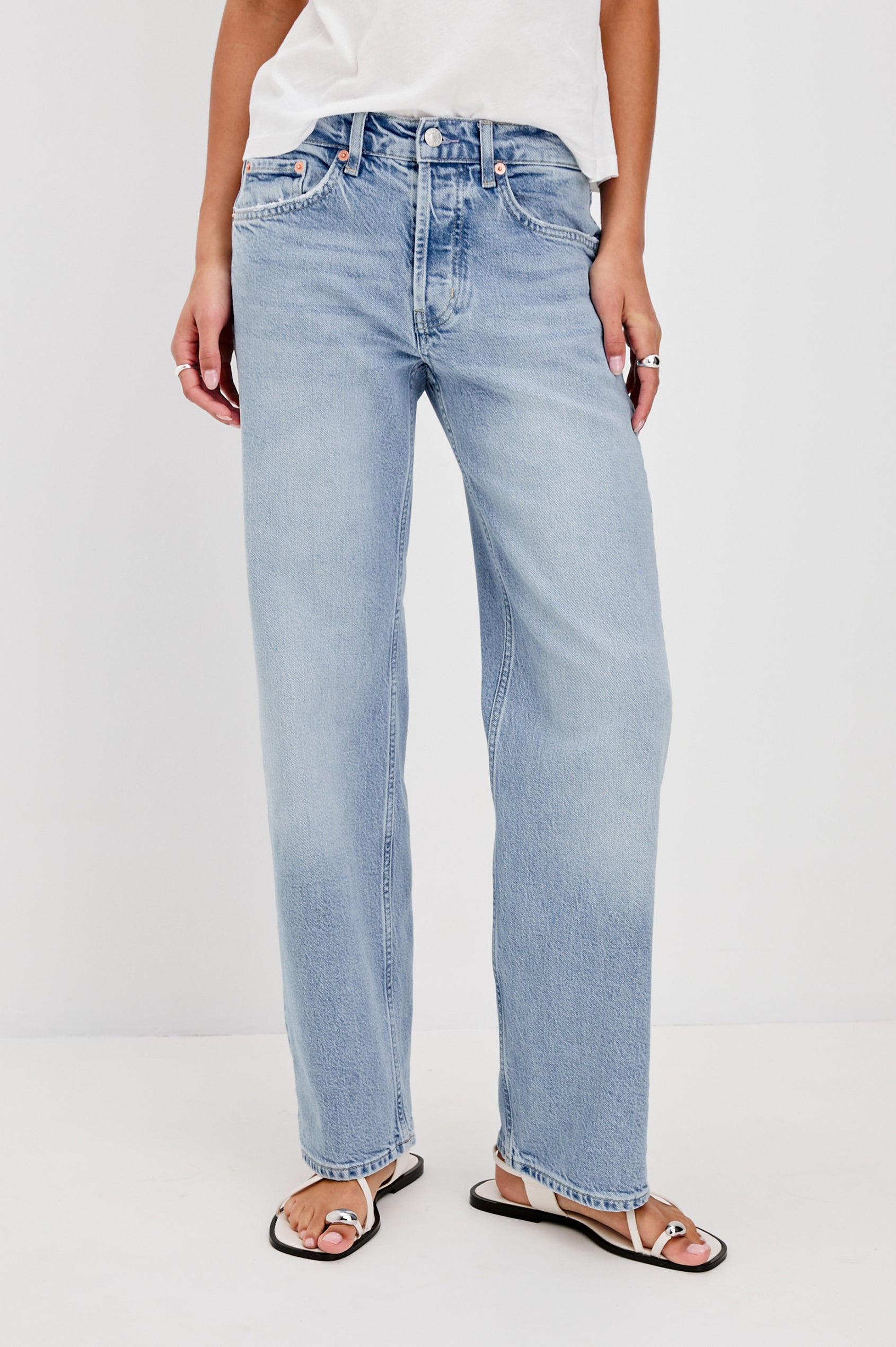Del Mar Low-Rise Wide Straight Leg Jean in Vintage-Inspired Wash With Relaxed Fit in Jasper Colorway - Lower Body Back View Featured on Model
