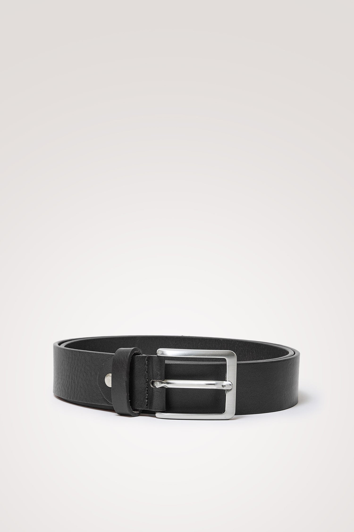 Easton Belt in Premium Leather With Adjustable Square Buckle in Black Colorway - Front Product View Featured
