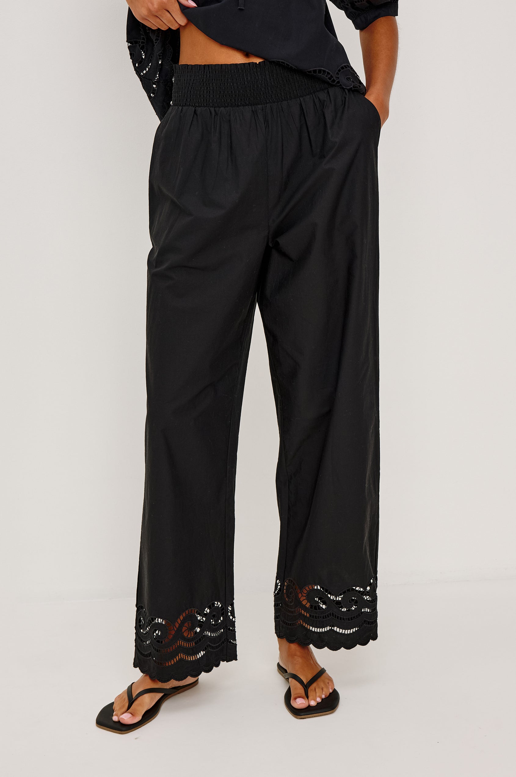 HENRIK PANT - BLACK EMBROIDERY