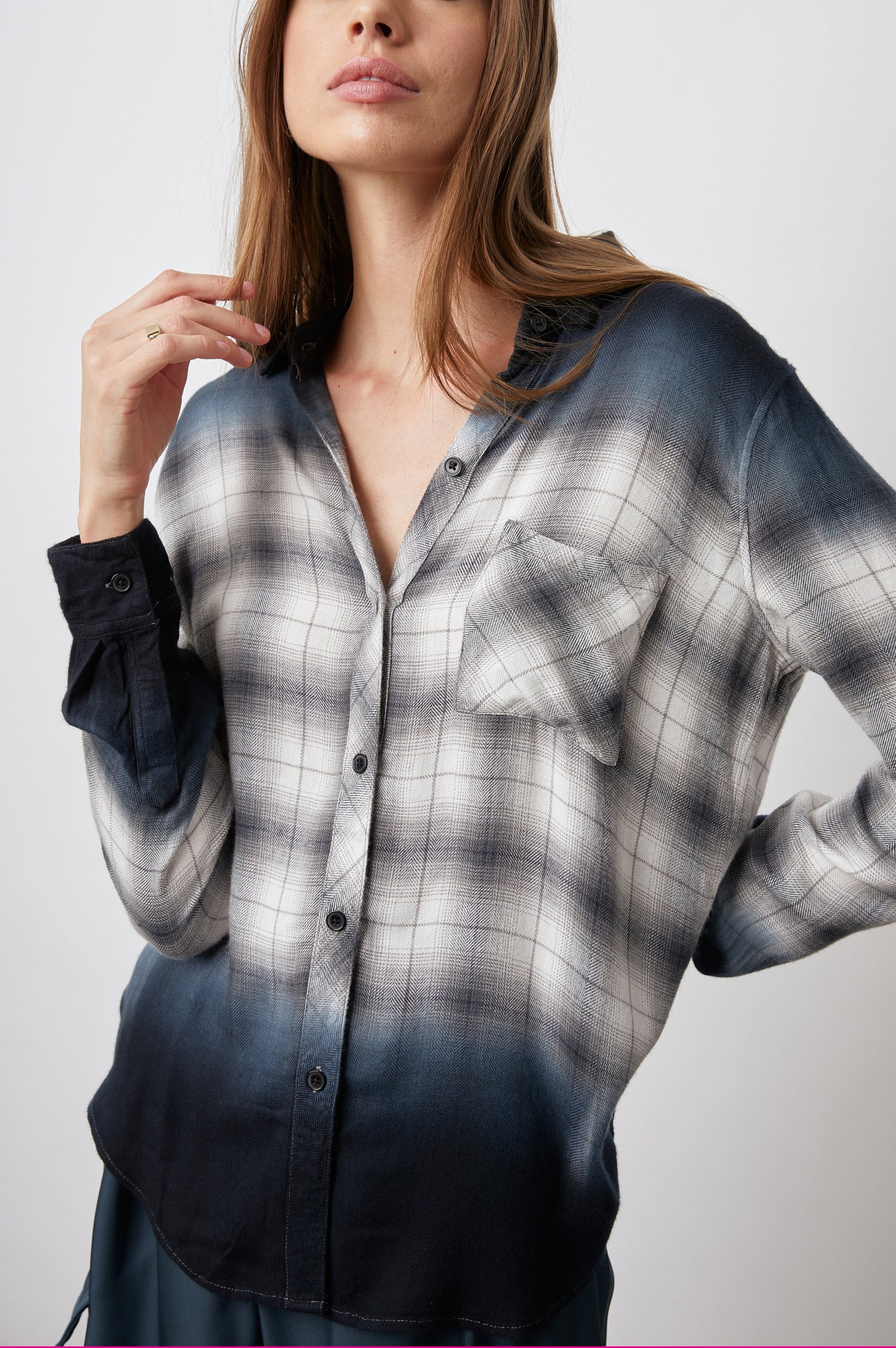 HUNTER-SMOKED-DIP-DYE-FRONT ANGLE