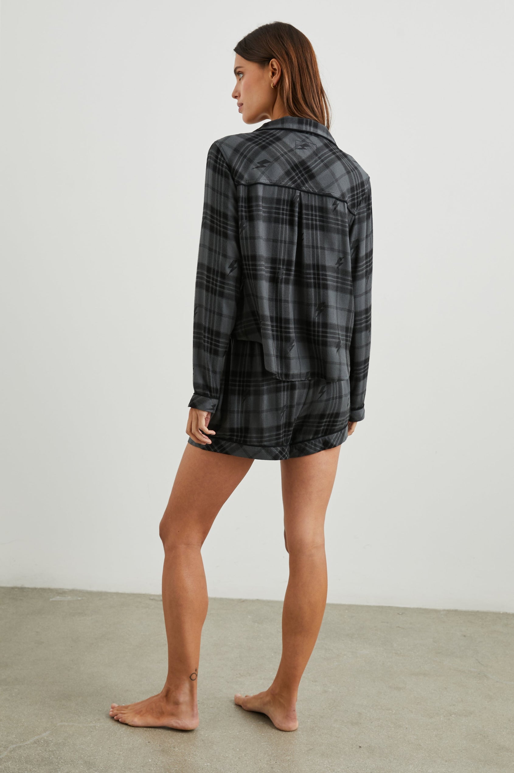 KELLEN-CHARCOAL-JET-LIGHTNING-BACK