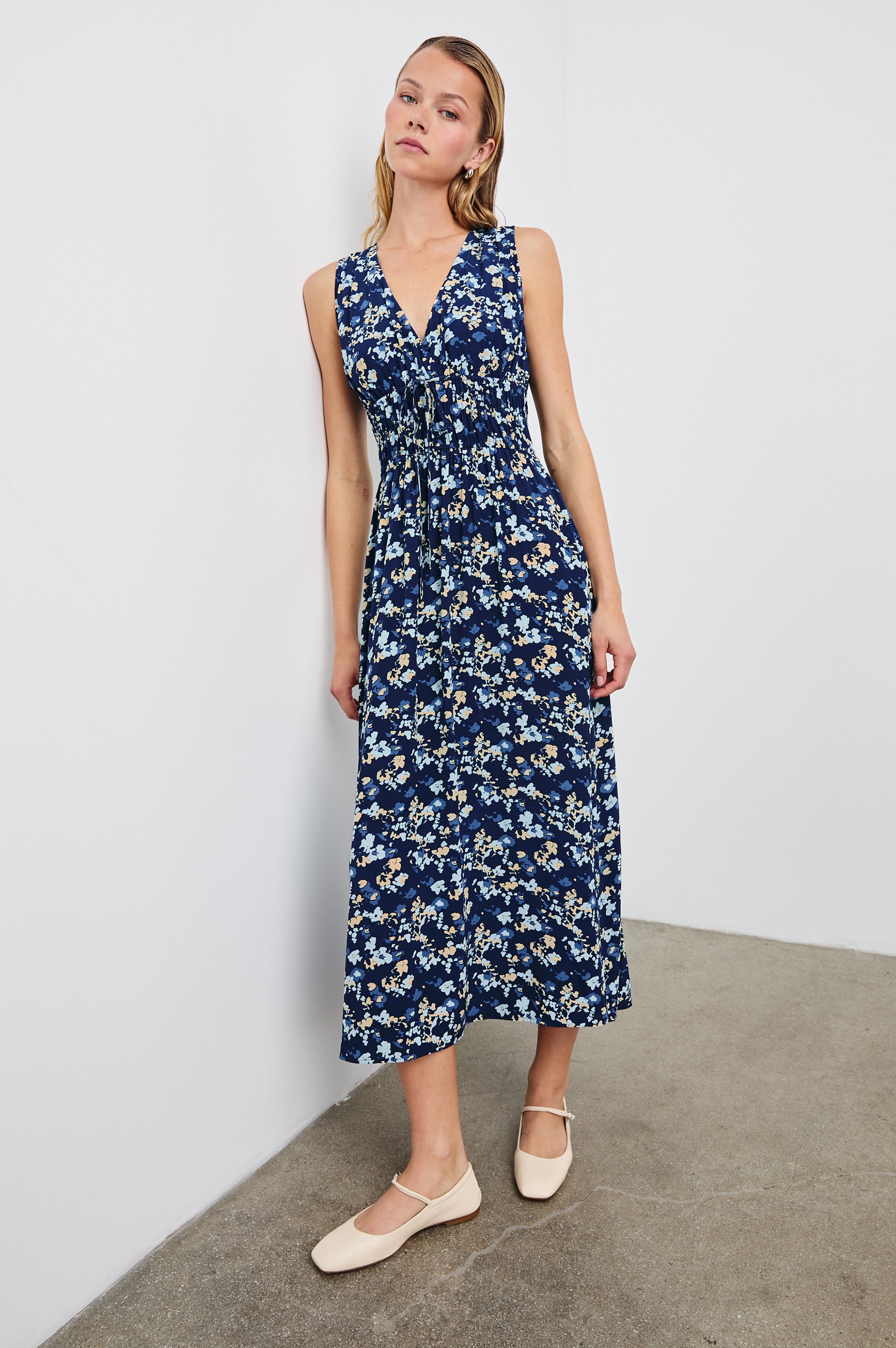 LILITH DRESS - NAVY FLORA – Rails Canada