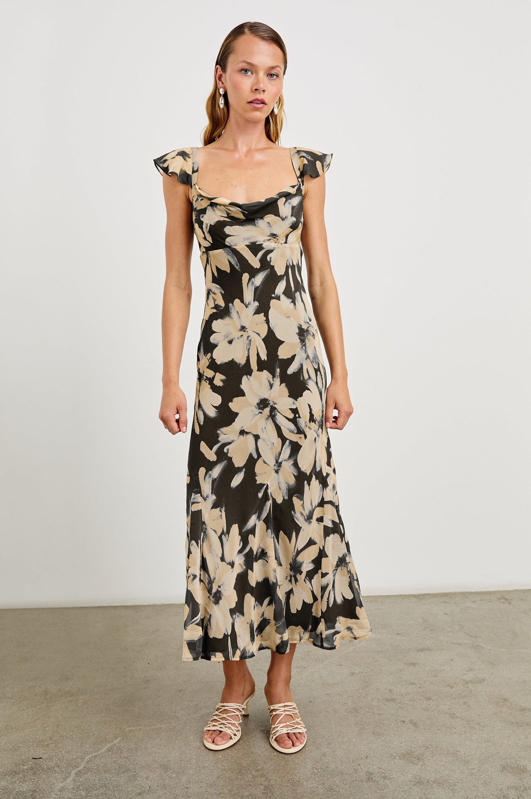 MARIGOLD-CHARCOAL-LILY-FRONT