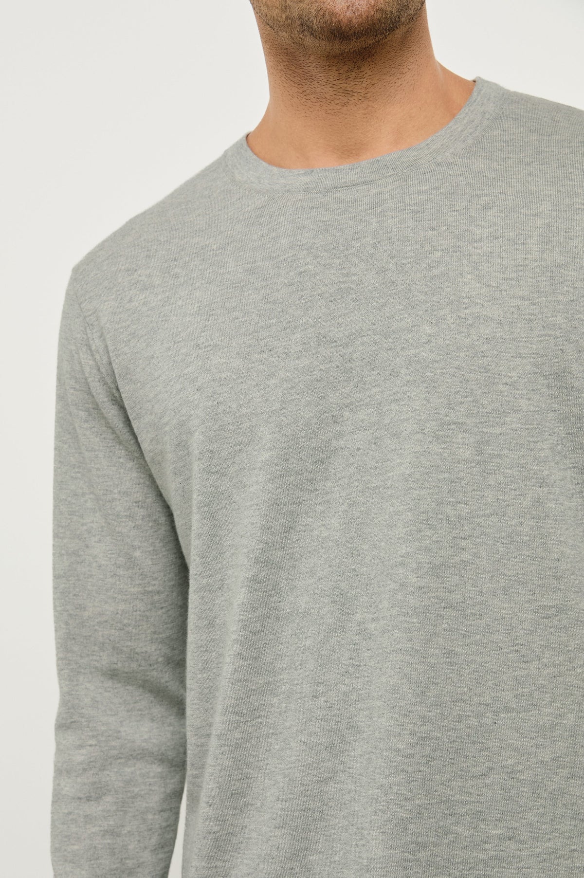 QUENTIN-HEATHER-GREY-CLOSE UP OF DETAILS