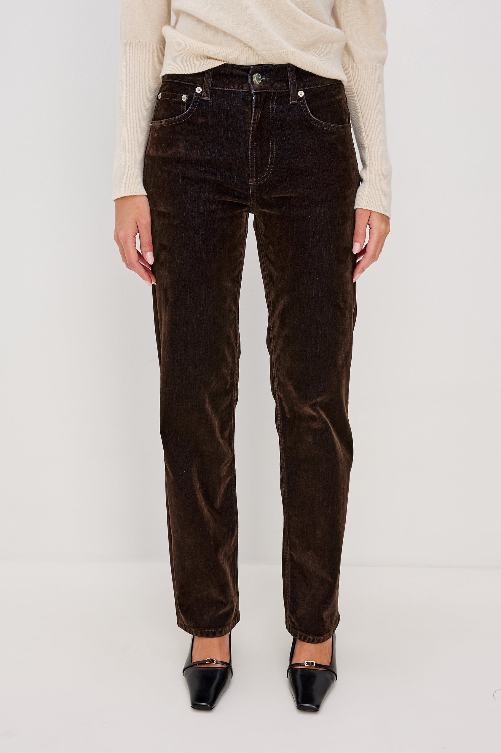 Sepulveda is a mid-rise 5-pocket, zip-front jean with a relaxed straight leg in chocolate-flocked denim in Chocolate Flocking colorway. Front view featured on model.