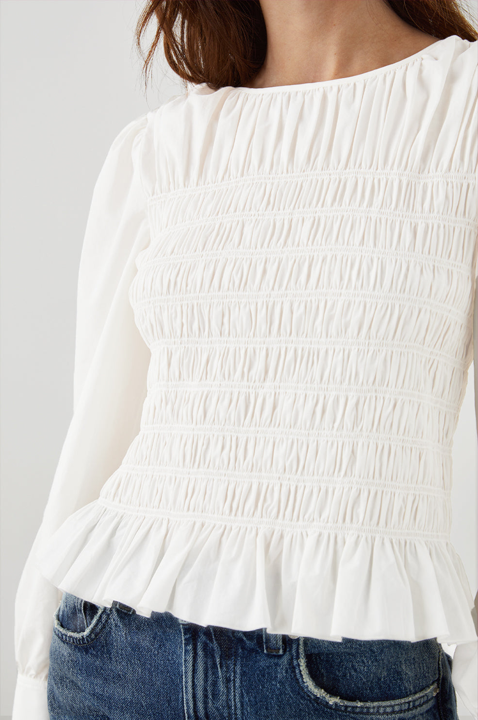 TABI WHITE TOP- DETAIL
