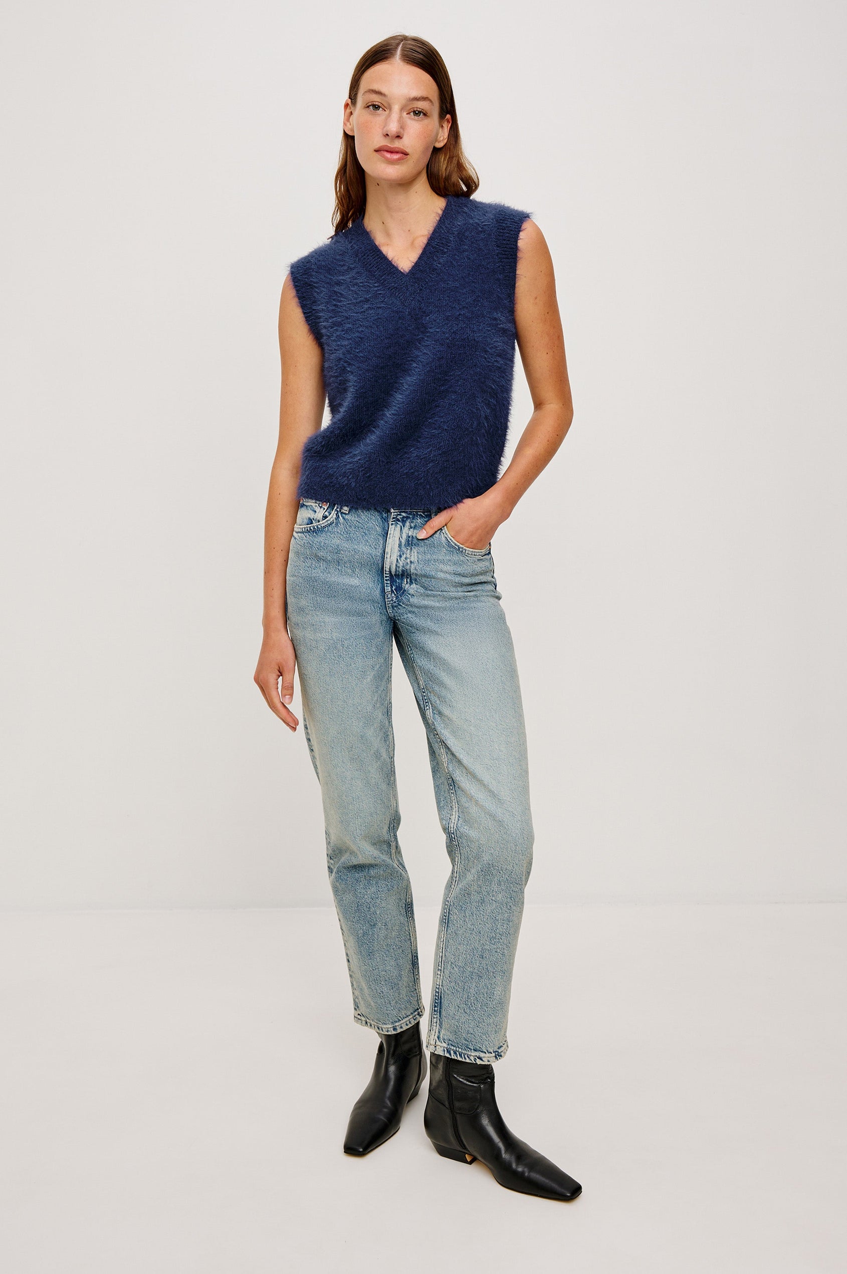 TALLI VEST - NAVY