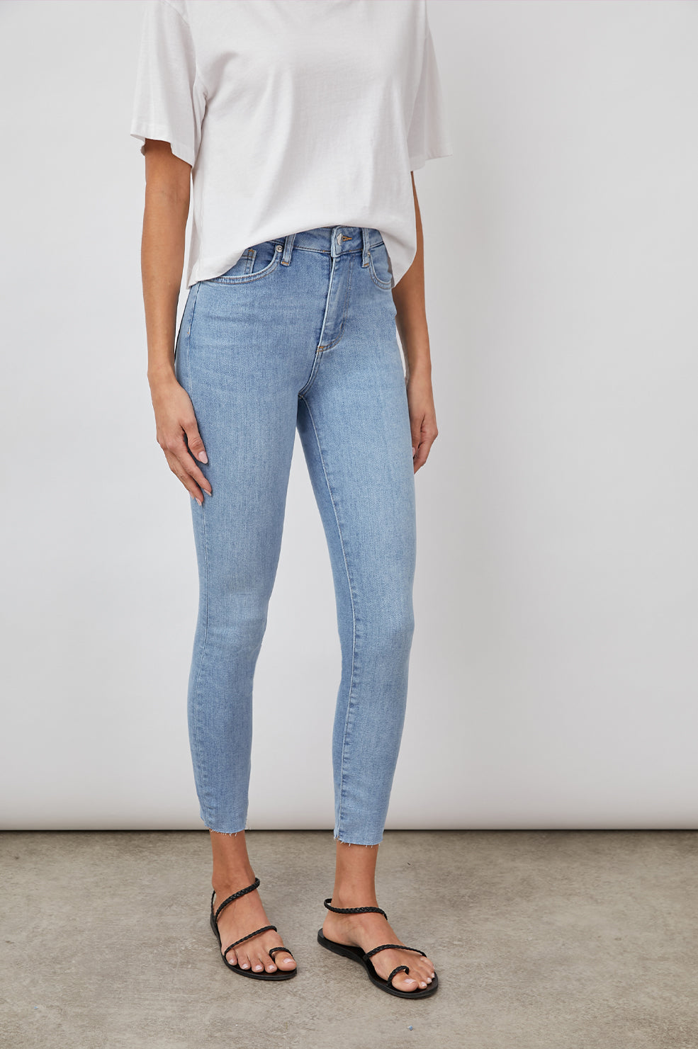 THE LARCHMONT TIDE POOL - FRONT SIDE ANGLE