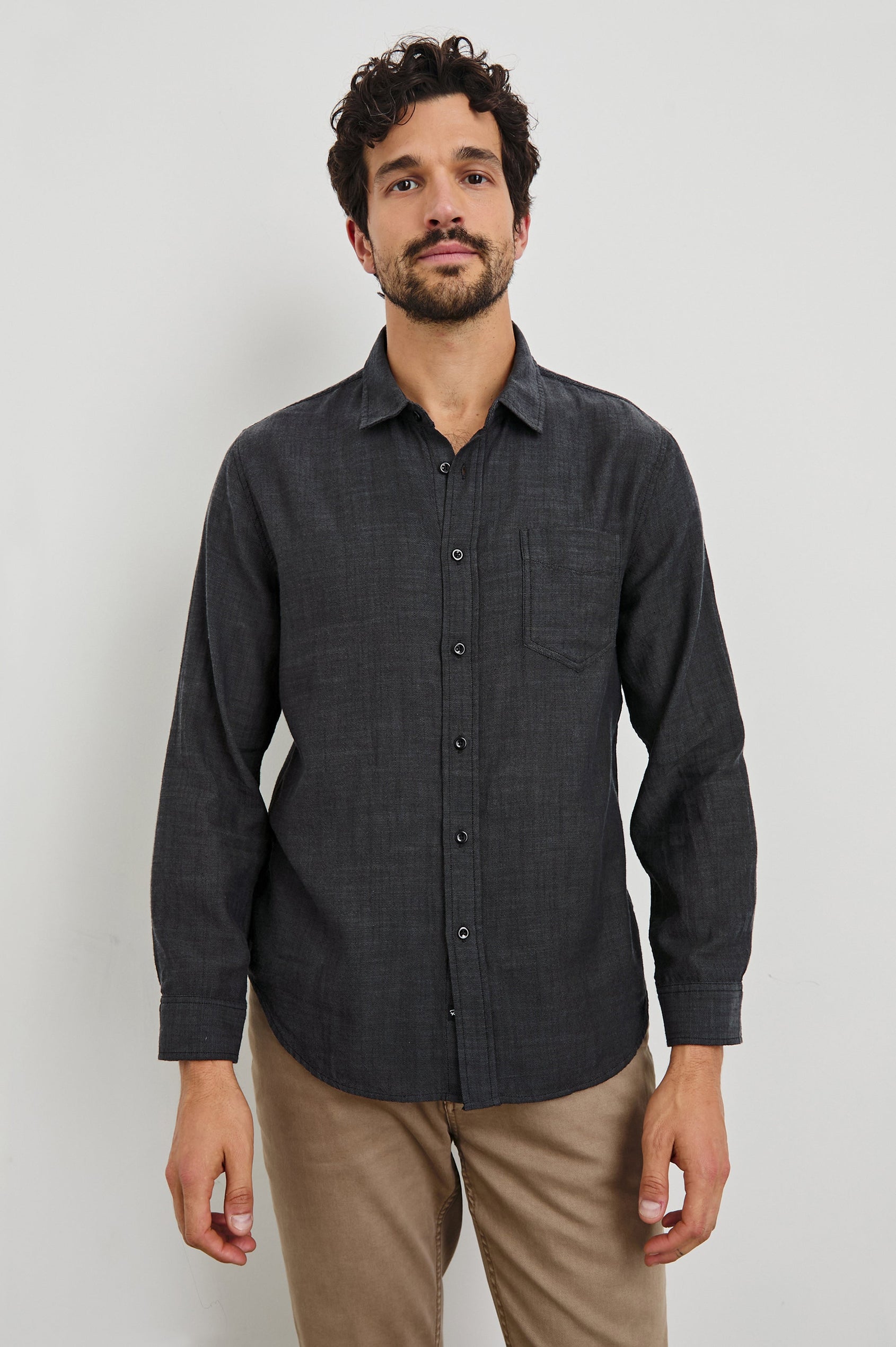 WYATT-BLACK-CHAMBRAY-FRONT